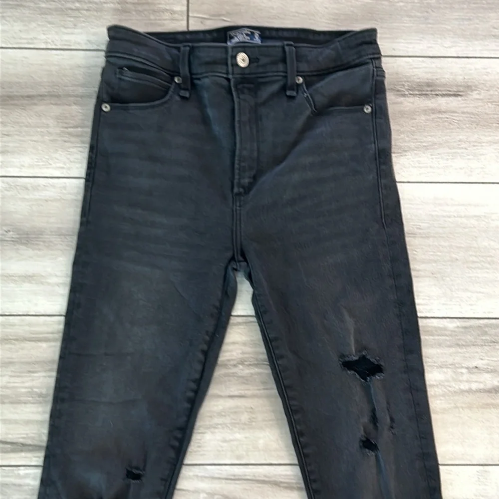 Abercrombie Simone high rise super skinny jeans in black size 25